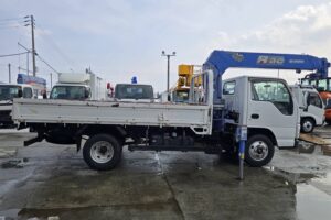 サムネイル: 平成20年　いすゞ　エルフ　２トン５段クレーン　フックイン・ラジコン付（車検1年付）