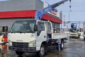 サムネイル: 平成20年　いすゞ　エルフ　２トン５段クレーン　フックイン・ラジコン付（車検1年付）