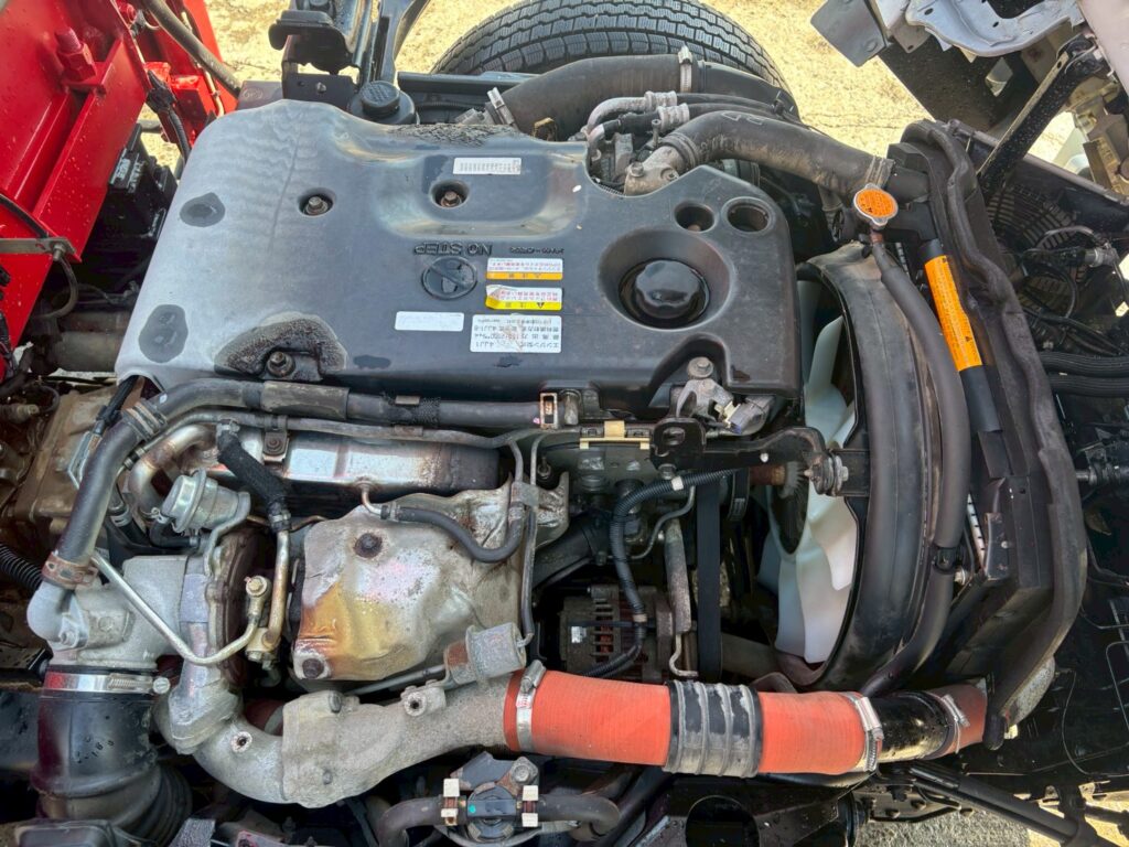 平成25年　いすゞ　エルフ　２トン３段クレーンロング　フックイン（車検１年付）