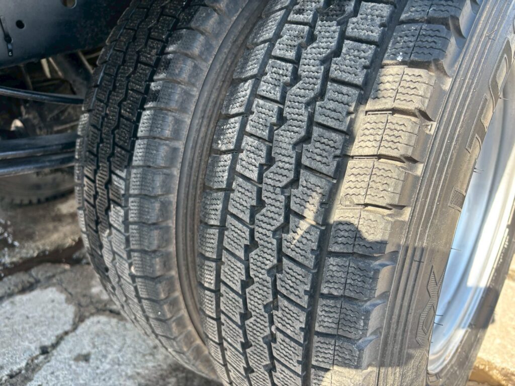 平成25年　いすゞ　エルフ　２トン３段クレーンロング　フックイン（車検１年付）