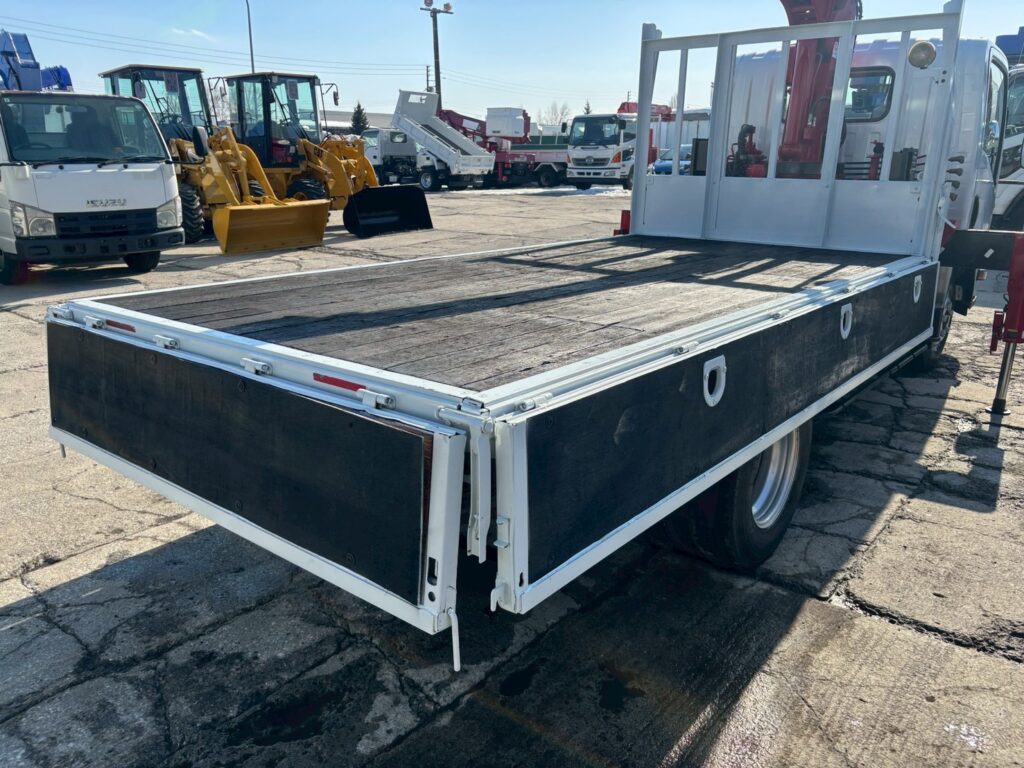 平成25年　いすゞ　エルフ　２トン３段クレーンロング　フックイン（車検１年付）