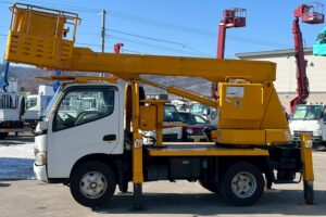 サムネイル: 【高所作業車】平成20年式日野デュトロ　スチールバケット【12mブーム】★札幌・江別・旭川・北見・釧路どこでも全国対応可能です！お問合せは北見店へ～TEL0157-57-7166～