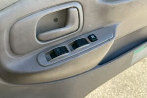 サムネイル: 【高所作業車】平成20年式日野デュトロ　スチールバケット【12mブーム】★札幌・江別・旭川・北見・釧路どこでも全国対応可能です！お問合せは北見店へ～TEL0157-57-7166～