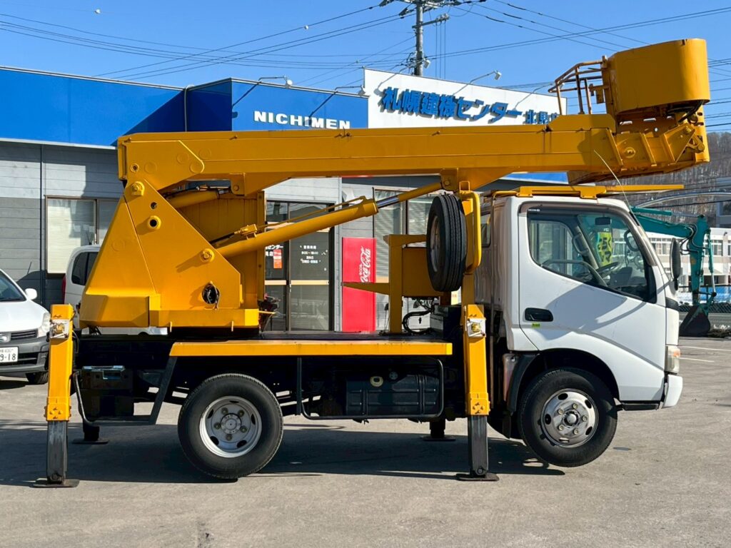 【高所作業車】平成20年式日野デュトロ　スチールバケット【12mブーム】★札幌・江別・旭川・北見・釧路どこでも全国対応可能です！お問合せは北見店へ～TEL0157-57-7166～