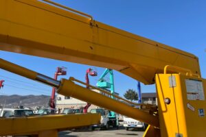 サムネイル: 【高所作業車】平成20年式日野デュトロ　スチールバケット【12mブーム】★札幌・江別・旭川・北見・釧路どこでも全国対応可能です！お問合せは北見店へ～TEL0157-57-7166～