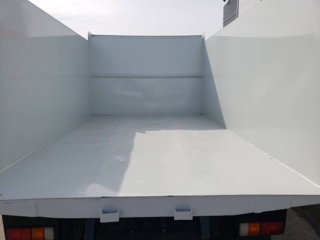 平成24年　いすゞ　フォワード　４トン深ダンプ　土砂禁（車検令和９年１月）