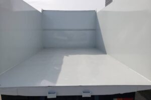 サムネイル: 平成24年　いすゞ　フォワード　４トン深ダンプ　土砂禁（車検令和９年１月）