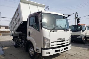 サムネイル: 平成24年　いすゞ　フォワード　４トン深ダンプ　土砂禁（車検令和９年１月）