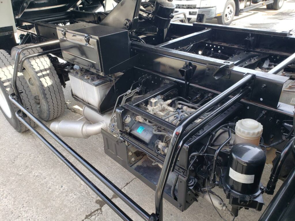 平成24年　いすゞ　フォワード　４トン深ダンプ　土砂禁（車検令和９年１月）