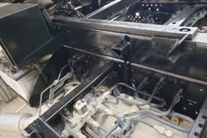 サムネイル: 平成24年　いすゞ　フォワード　４トン深ダンプ　土砂禁（車検令和９年１月）