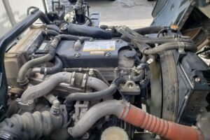 サムネイル: 平成24年　いすゞ　フォワード　４トン深ダンプ　土砂禁（車検令和９年１月）