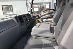 サムネイル: 平成24年　いすゞ　フォワード　４トン深ダンプ　土砂禁（車検令和９年１月）