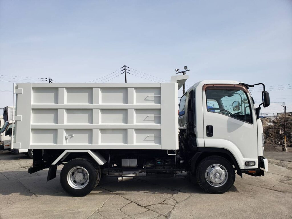 平成24年　いすゞ　フォワード　４トン深ダンプ　土砂禁（車検令和９年１月）