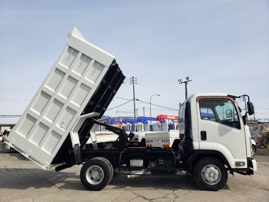 平成24年　いすゞ　フォワード　４トン深ダンプ　土砂禁（車検令和９年１月）