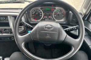 サムネイル: 平成23年　日野　レンジャー　４トンセーフティローダー　スライドボディ・ウィンチ・ラジコン付（車検１年付）