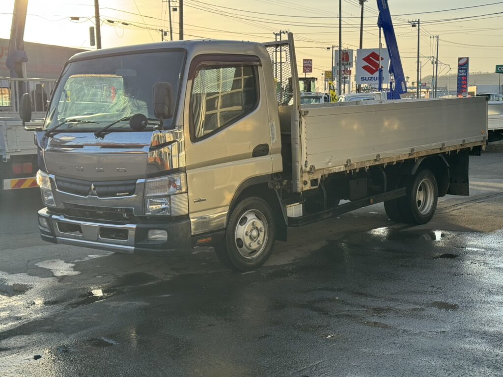 平成26年　キャンター3トン平　ワイドロング　アルミアオリ　フル装備　車検1年付