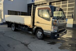サムネイル: 平成26年　キャンター3トン平　ワイドロング　アルミアオリ　フル装備　車検1年付