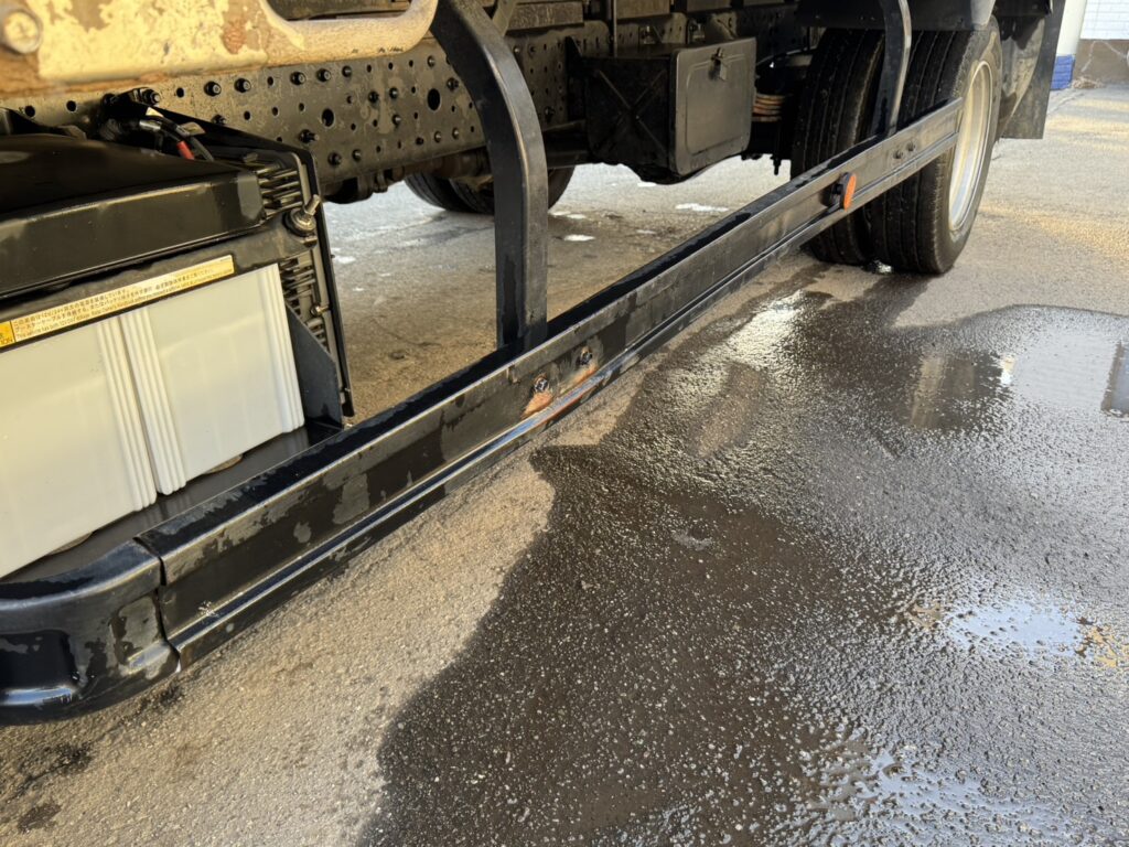 平成26年　キャンター3トン平　ワイドロング　アルミアオリ　フル装備　車検1年付