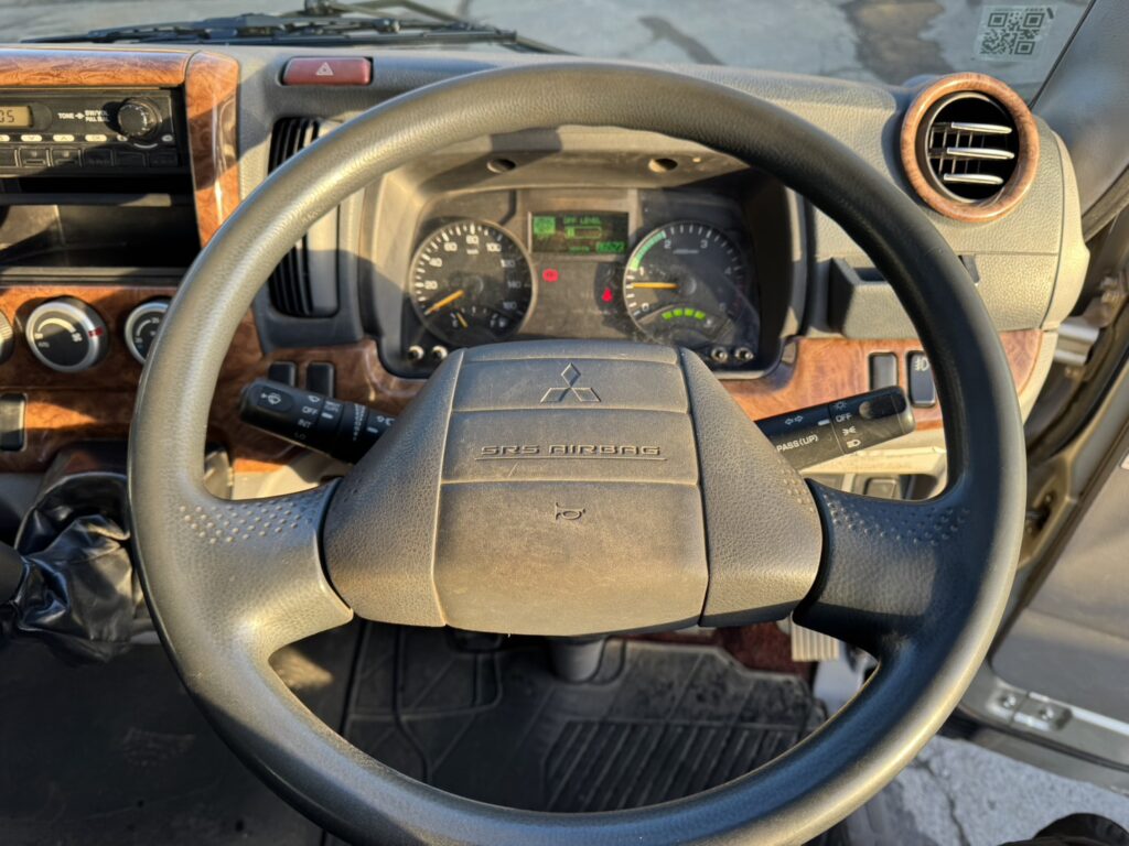 平成26年　キャンター3トン平　ワイドロング　アルミアオリ　フル装備　車検1年付