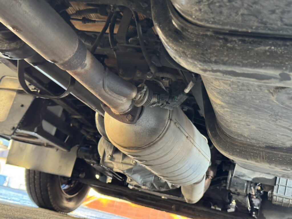 平成26年　キャンター3トン平　ワイドロング　アルミアオリ　フル装備　車検1年付