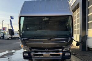 サムネイル: 平成26年　キャンター3トン平　ワイドロング　アルミアオリ　フル装備　車検1年付