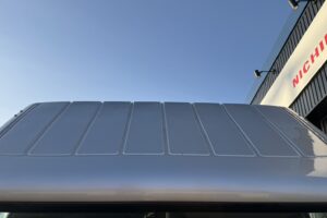 サムネイル: 平成26年　キャンター3トン平　ワイドロング　アルミアオリ　フル装備　車検1年付