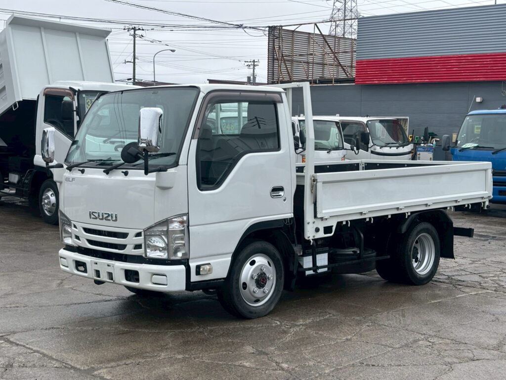令和1年　いすゞ　エルフ　1.5トン平　4WD　バックモニター・MTモード付AT（車検令和9年1月）