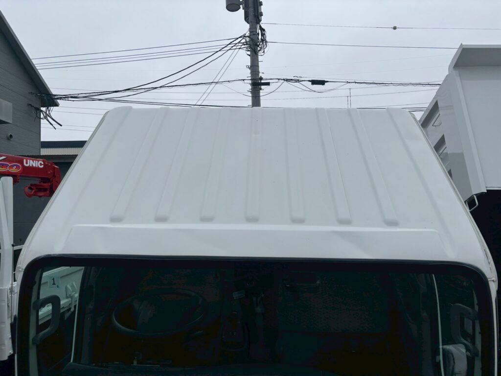 令和1年　いすゞ　エルフ　1.5トン平　4WD　バックモニター・MTモード付AT（車検令和9年1月）