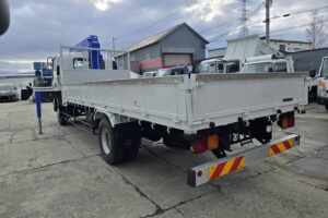 サムネイル: 平成26年　いすゞ　フォワード　４トン４段クレーンロング　フックイン・ラジコン付（車検1年付）