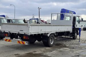 サムネイル: 平成26年　いすゞ　フォワード　４トン４段クレーンロング　フックイン・ラジコン付（車検1年付）