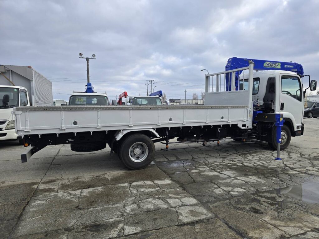 平成26年　いすゞ　フォワード　４トン４段クレーンロング　フックイン・ラジコン付（車検1年付）