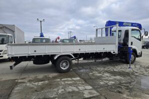 サムネイル: 平成26年　いすゞ　フォワード　４トン４段クレーンロング　フックイン・ラジコン付（車検1年付）