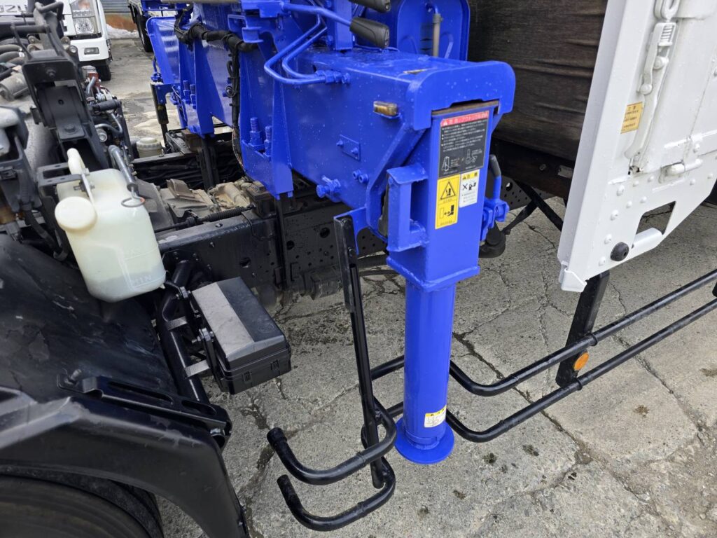 平成26年　いすゞ　フォワード　４トン４段クレーンロング　フックイン・ラジコン付（車検1年付）