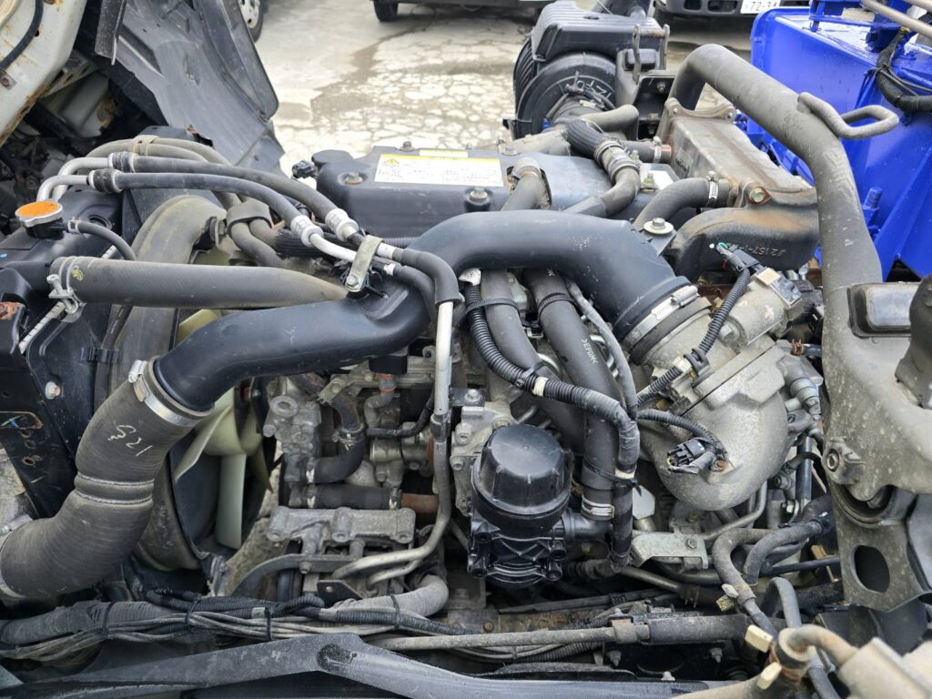 平成26年　いすゞ　フォワード　４トン４段クレーンロング　フックイン・ラジコン付（車検1年付）