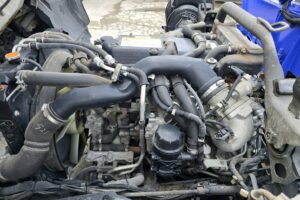 サムネイル: 平成26年　いすゞ　フォワード　４トン４段クレーンロング　フックイン・ラジコン付（車検1年付）