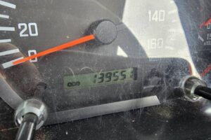 サムネイル: 平成26年　いすゞ　フォワード　４トン４段クレーンロング　フックイン・ラジコン付（車検1年付）