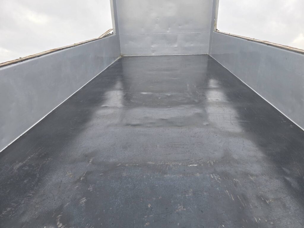 平成26年　いすゞ　ギガ大型ダンプ　２デフ・ベッド・電動コボレーン（車検令和８年10月）