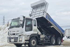 平成26年　いすゞ　ギガ大型ダンプ　２デフ・ベッド・電動コボレーン（車検令和８年10月）