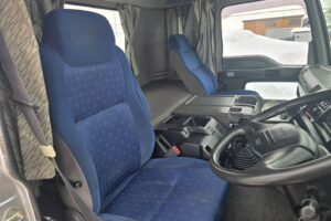 サムネイル: 平成26年　いすゞ　ギガ大型ダンプ　２デフ・ベッド・電動コボレーン（車検令和８年10月）