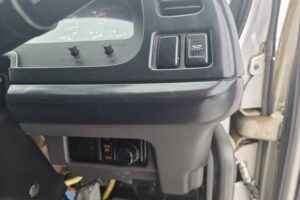 サムネイル: 平成26年　いすゞ　ギガ大型ダンプ　２デフ・ベッド・電動コボレーン（車検令和８年10月）