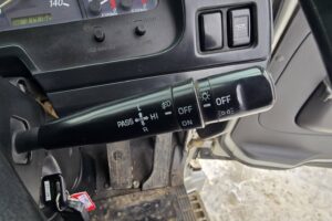 サムネイル: 平成26年　いすゞ　ギガ大型ダンプ　２デフ・ベッド・電動コボレーン（車検令和８年10月）