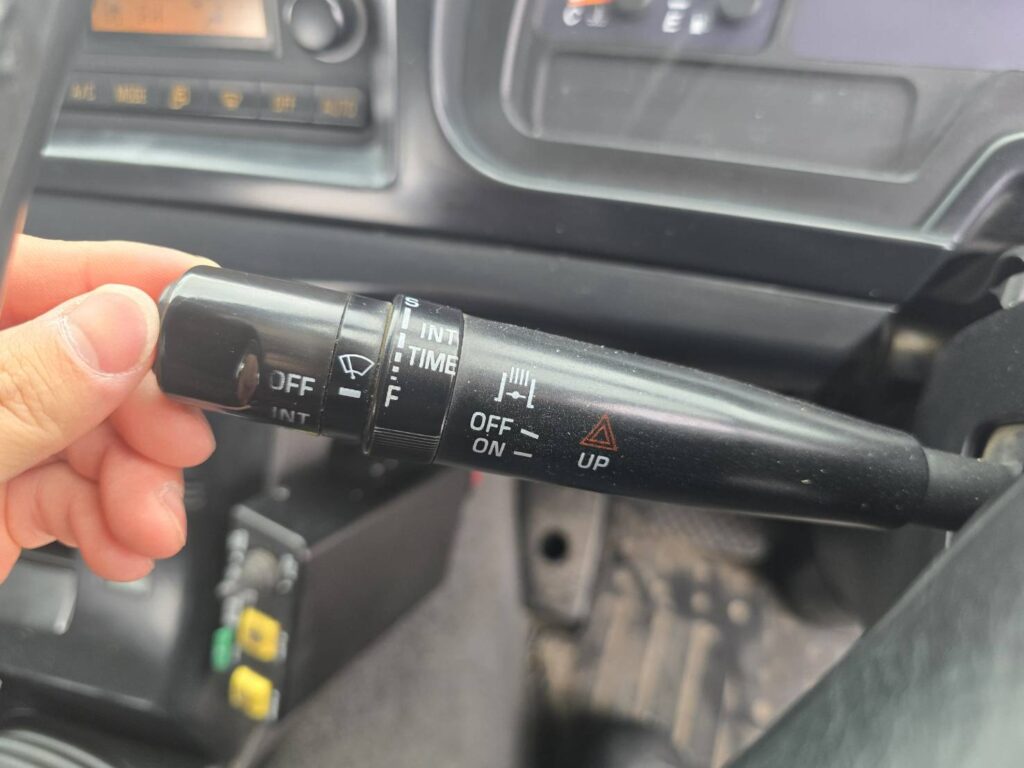 平成26年　いすゞ　ギガ大型ダンプ　２デフ・ベッド・電動コボレーン（車検令和８年10月）