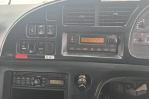 サムネイル: 平成26年　いすゞ　ギガ大型ダンプ　２デフ・ベッド・電動コボレーン（車検令和８年10月）