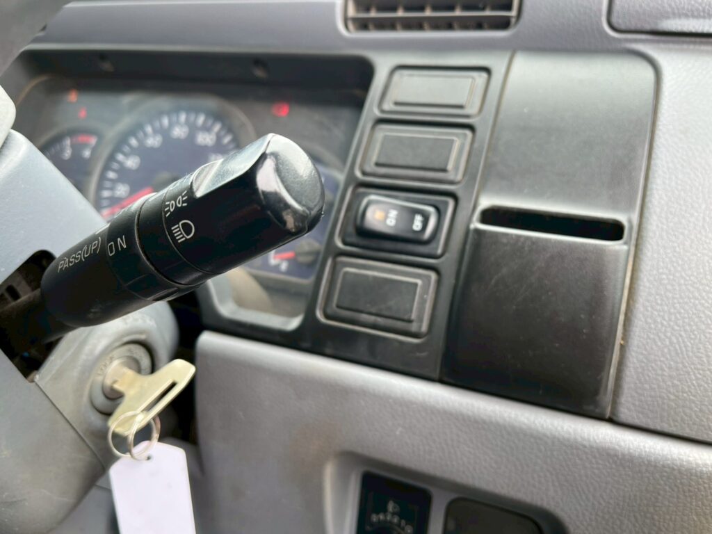 【平成18年式】三菱キャンター3.5tクレーン付き平ボデー！【5段ブームラジコン付き】車検令和8年11月 札幌・江別・旭川・北見・釧路どこでも全国対応可能です！【お問い合わせは北見店へ～TEL0157-57-7166～】