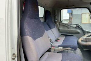 サムネイル: 【平成18年式】三菱キャンター3.5tクレーン付き平ボデー！【5段ブームラジコン付き】車検令和8年11月 札幌・江別・旭川・北見・釧路どこでも全国対応可能です！【お問い合わせは北見店へ～TEL0157-57-7166～】