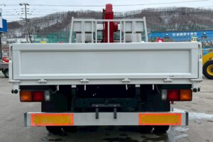 サムネイル: 【平成18年式】三菱キャンター3.5tクレーン付き平ボデー！【5段ブームラジコン付き】車検令和8年11月 札幌・江別・旭川・北見・釧路どこでも全国対応可能です！【お問い合わせは北見店へ～TEL0157-57-7166～】