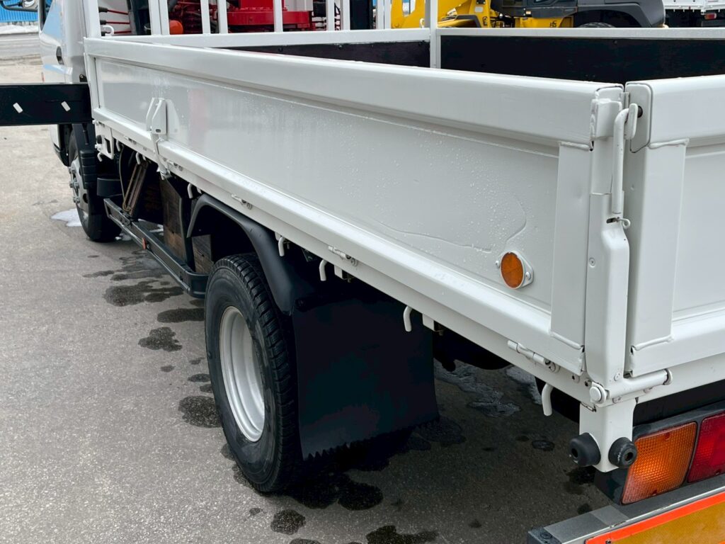 【平成18年式】三菱キャンター3.5tクレーン付き平ボデー！【5段ブームラジコン付き】車検令和8年11月 札幌・江別・旭川・北見・釧路どこでも全国対応可能です！【お問い合わせは北見店へ～TEL0157-57-7166～】