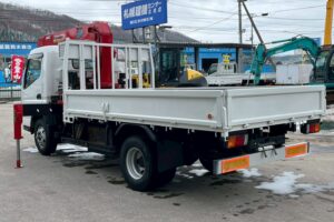 サムネイル: 【平成18年式】三菱キャンター3.5tクレーン付き平ボデー！【5段ブームラジコン付き】車検令和8年11月 札幌・江別・旭川・北見・釧路どこでも全国対応可能です！【お問い合わせは北見店へ～TEL0157-57-7166～】