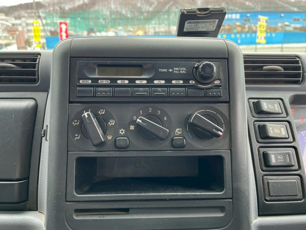 【平成18年式】三菱キャンター3.5tクレーン付き平ボデー！【5段ブームラジコン付き】車検令和8年11月 札幌・江別・旭川・北見・釧路どこでも全国対応可能です！【お問い合わせは北見店へ～TEL0157-57-7166～】