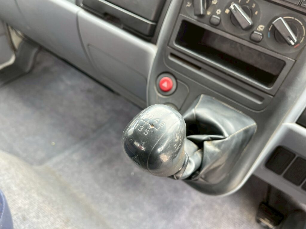 【平成18年式】三菱キャンター3.5tクレーン付き平ボデー！【5段ブームラジコン付き】車検令和8年11月 札幌・江別・旭川・北見・釧路どこでも全国対応可能です！【お問い合わせは北見店へ～TEL0157-57-7166～】